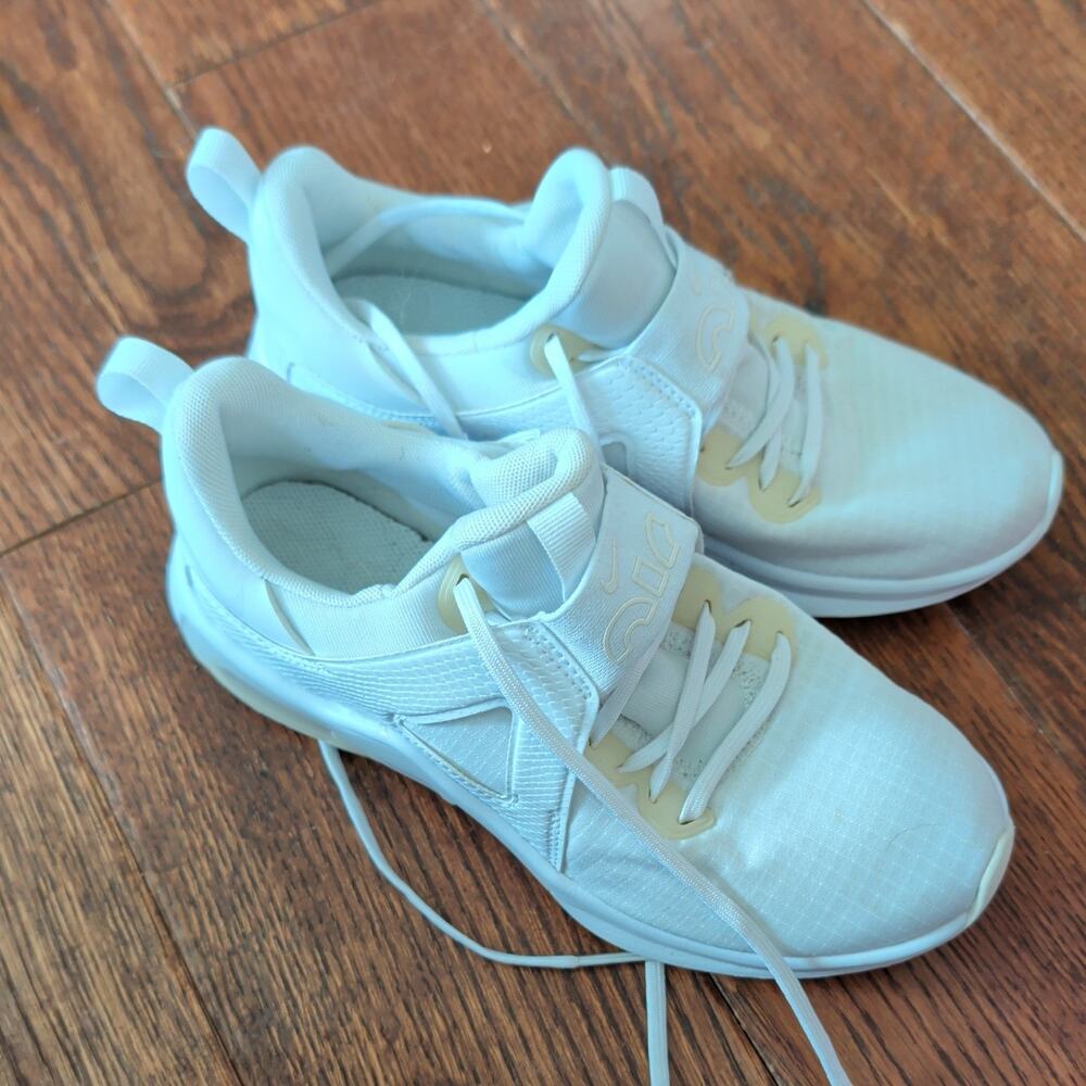 (WMNS) Nike Air Max Bella TR5 'Triple White'